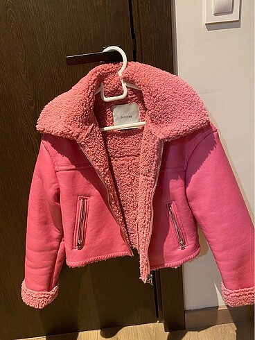 Berskha pembe kürk