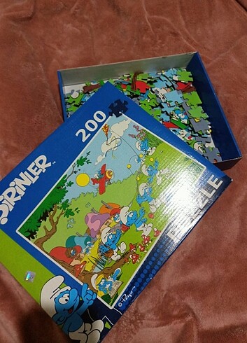 Şirinler puzzle 