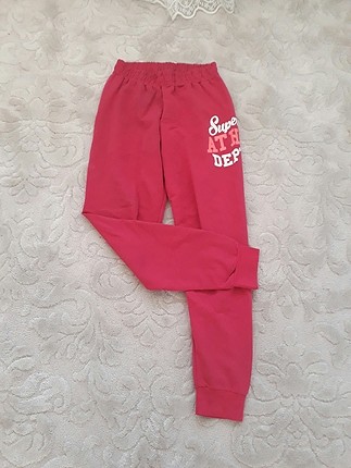pembe eşofman 