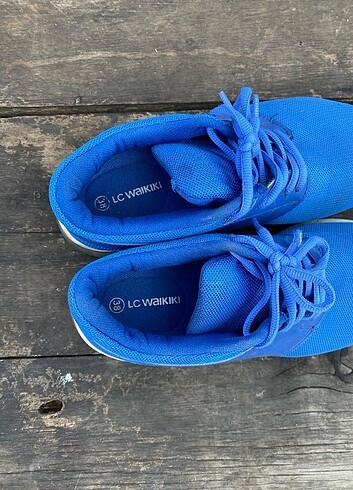LC Waikiki Mavi spor ayakkabı 