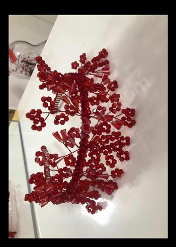 Diğer Kırmızı Boncuklu Saç Aksesuarı