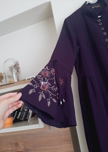 Mor İşlemeli Uzun Kadın pardesu - Görsel 2