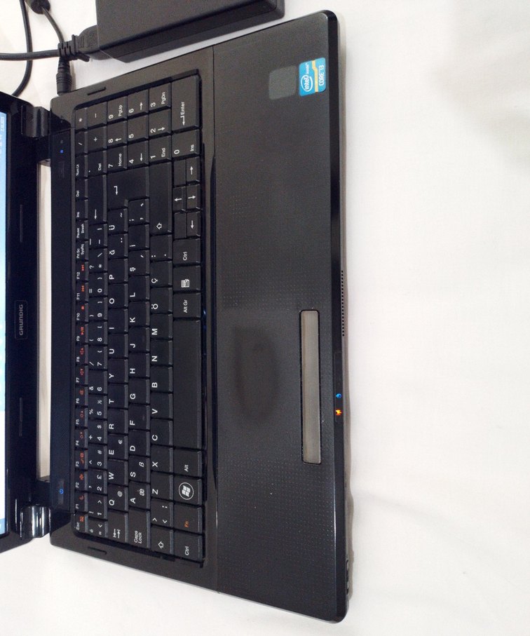 LAPTOP/GRUNDIG/ Windows 10/Kullanıma Hazır - Görsel 4