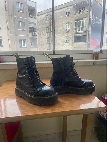 Dr. Martens Dr Martens Bot