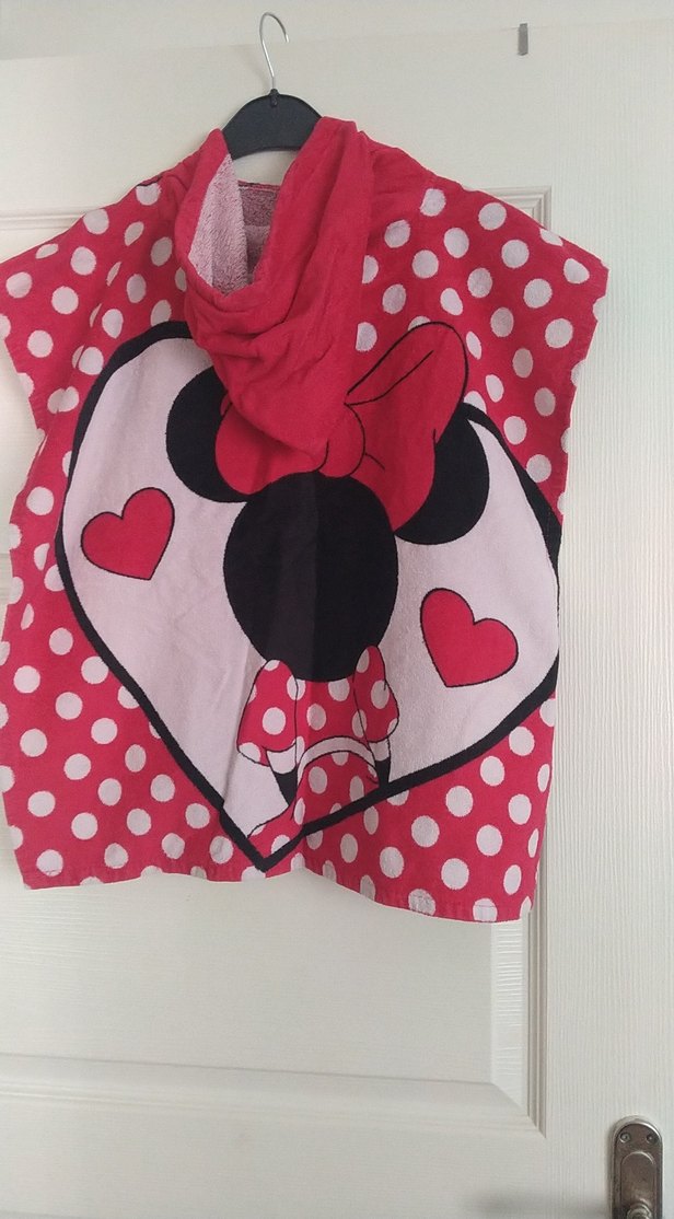 Kız Çocuk Minnie Baskılı Pembe Panço havlu - Görsel 5