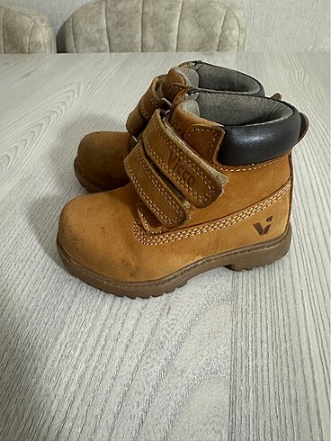 Vicco çocuk botu 22 numara