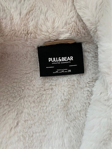 m Beden Pull & bear kürklü ceket