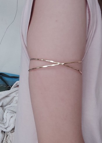 Cartier Minimalist Elastik Altın Kadın Bileklik