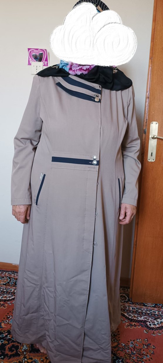 Düğmeli Bej Uzun Kadın Kaban - Görsel 3