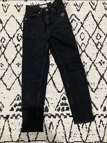 bershka siyah slim fit mom jean 32 xxs