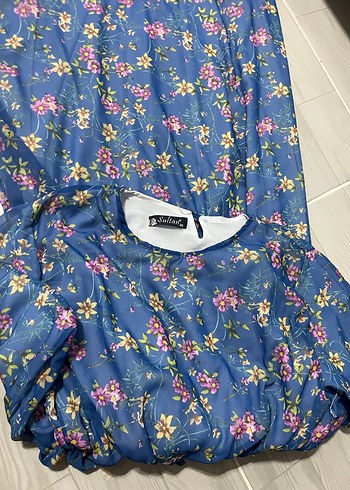 46 Beden mavi Renk Mavi Çiçek Desenli elbise 46 beden beli ve kolları lastikli