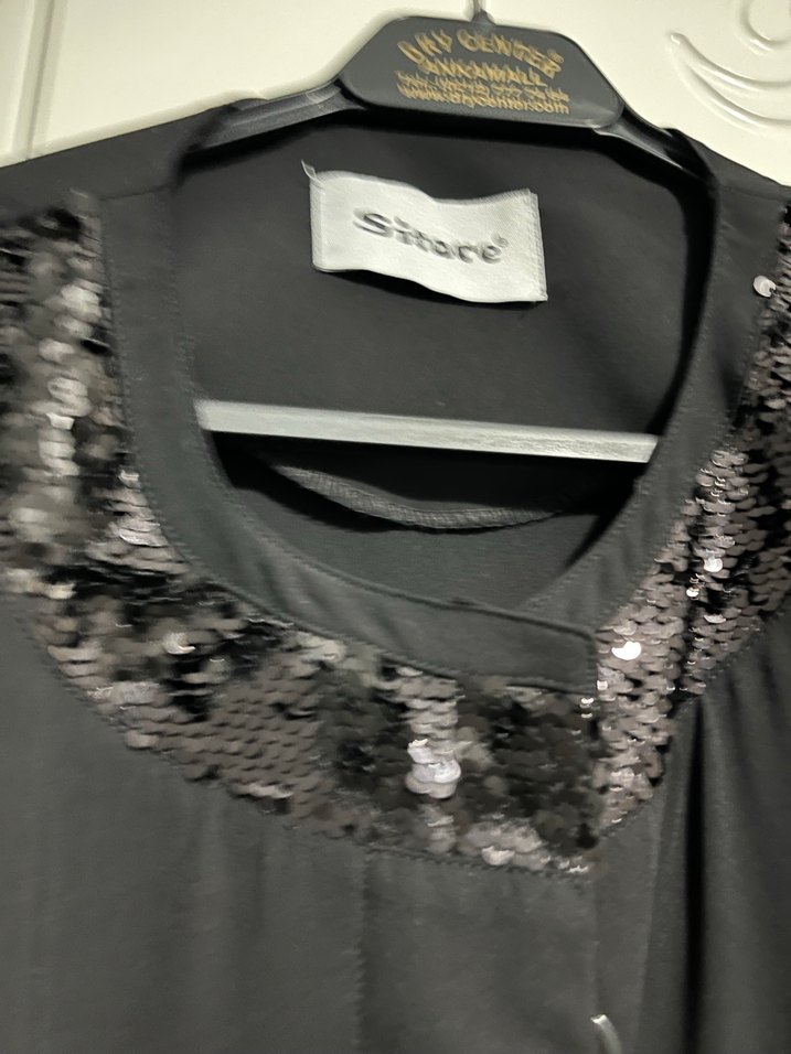 Siyah Uzun Kadın Elbise, Dökümlü, Uzun Kollu - Görsel 3