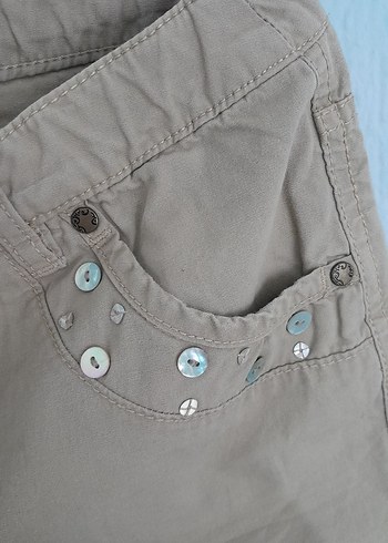 Bej Düğmeli Kadın Mini Şort - Görsel 2