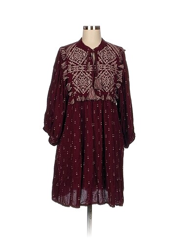 Zara Kısa Elbise %70 İndirimli.