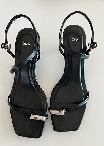 Zara Siyah Stiletto Topuklu Kadın Sandalet