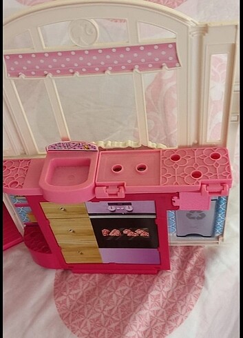 Beden Taşınabilir Barbie evi