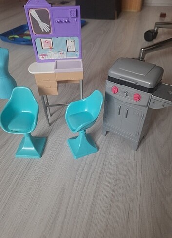 Barbie aksesuarları