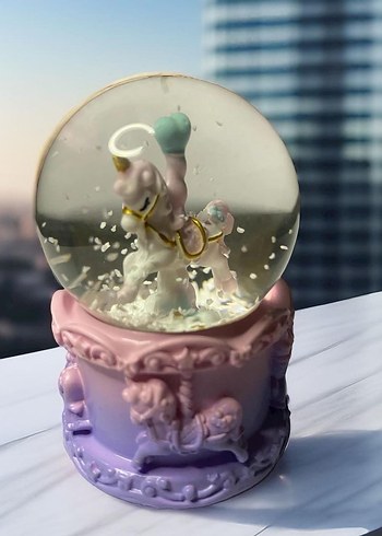 Pastel Renkli Atlı Karınca Temalı Kar Küresi - Görsel 4