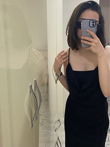 s Beden siyah Renk Zara askılı dökümlü krepe elbise