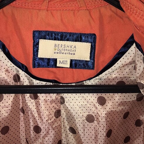 m Beden çeşitli Renk BERSHKA TRENÇKOT
