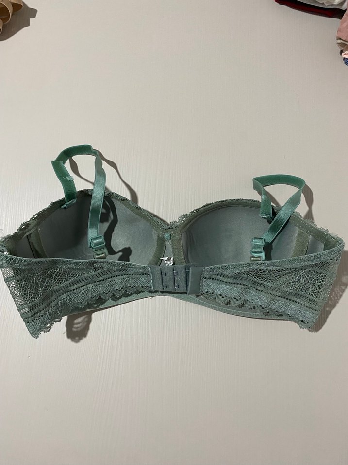 Dolgusuz Dantelli Sütyen - Görsel 2