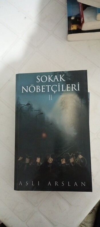Aslı arslan sokak nöbetçileri 1 ve 2 ( ayraçlı ve posterli)