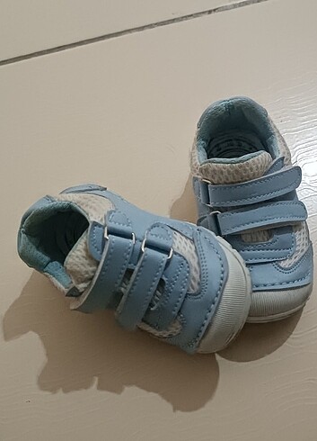 20 Beden çeşitli Renk Bebek ayakkabısı