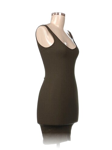 H&M H&M Kısa Elbise %70 İndirimli.