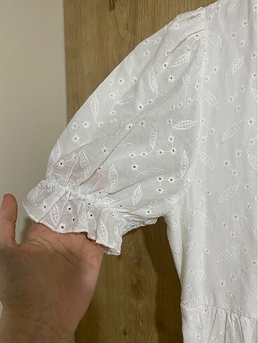 xl Beden Beyaz dantel detaylı elbise
