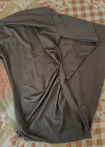m Beden yanları detaylı boydan elbıse