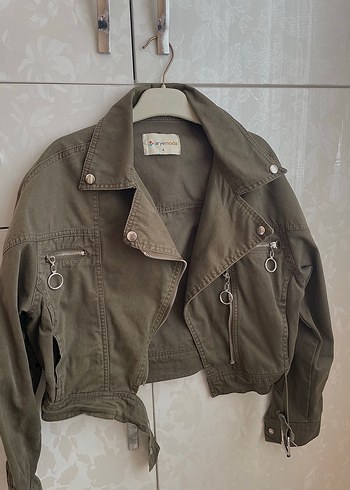Diğer crop kot ceket