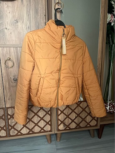 Mont yeni