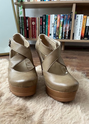 Bej Deri Platform Topuklu Kadın Ayakkabı - Görsel 2