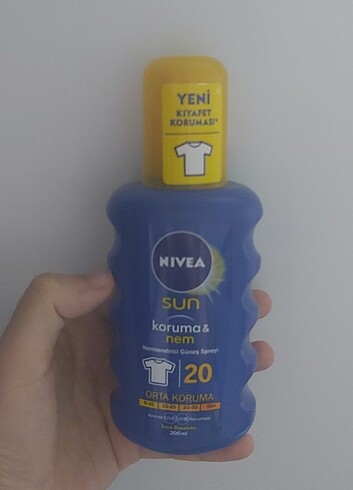 Nivea Sun Koruma & Nem Güneş Spreyi 20 Spf 200 ml