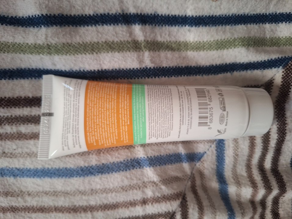 Licape 50 SPF UV Koruyucu Güneş Kremi - Görsel 3