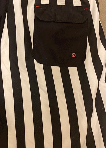 Siyah Beyaz Çizgili Erkek Mayo kartal yuvasi - Görsel 4