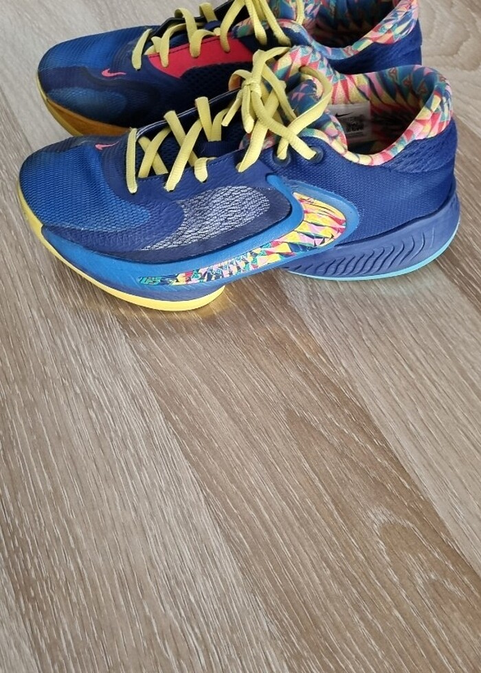 Nike youth zoom freak 4 basketbol ayakkabısı - Görsel 2