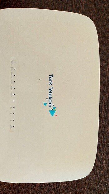  Beden Çalışan modem sararmış birkaç çizik mevcut 
