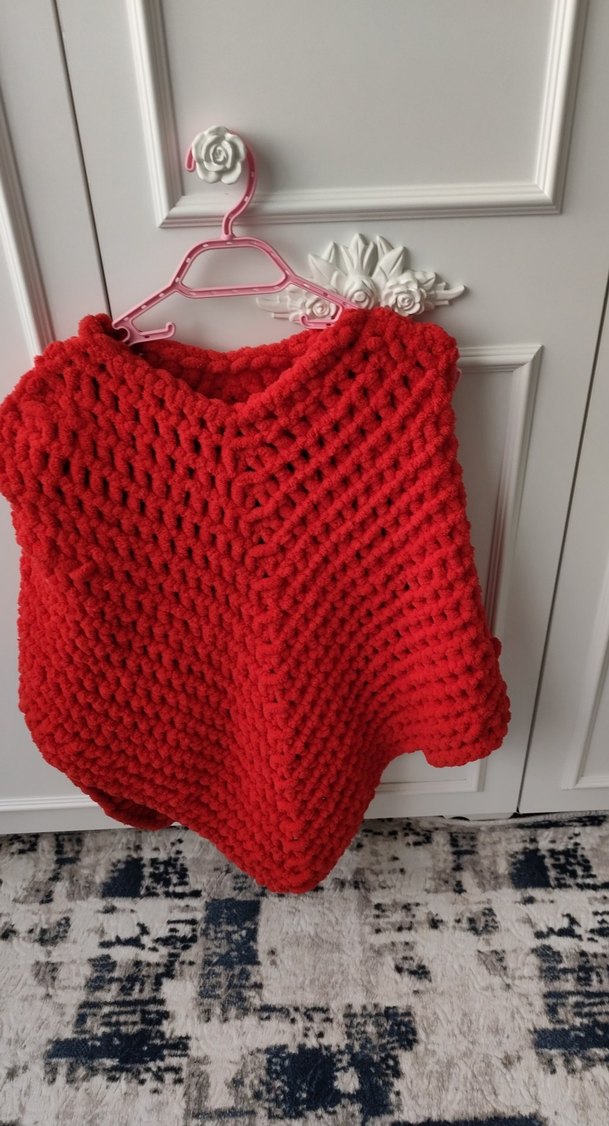 Kız Çocuk Kırmızı Örgü Panço - Görsel 2