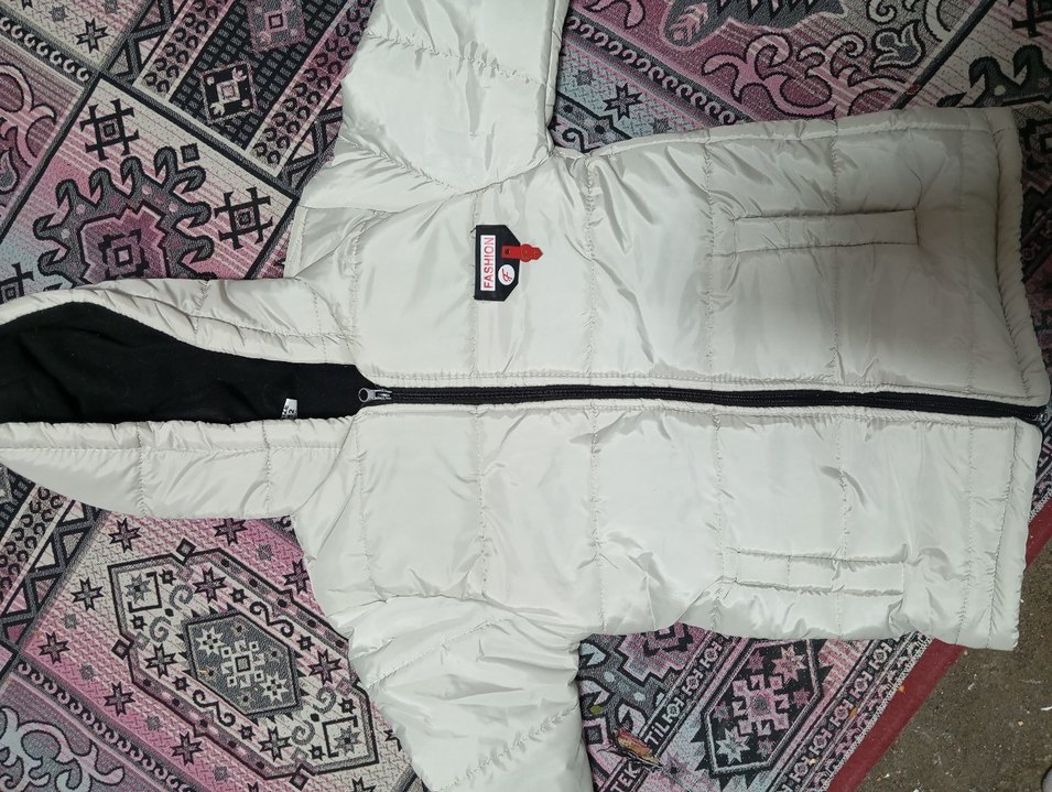 Kapüşonlu Beyaz Kadın Kışlık Mont - Görsel 2