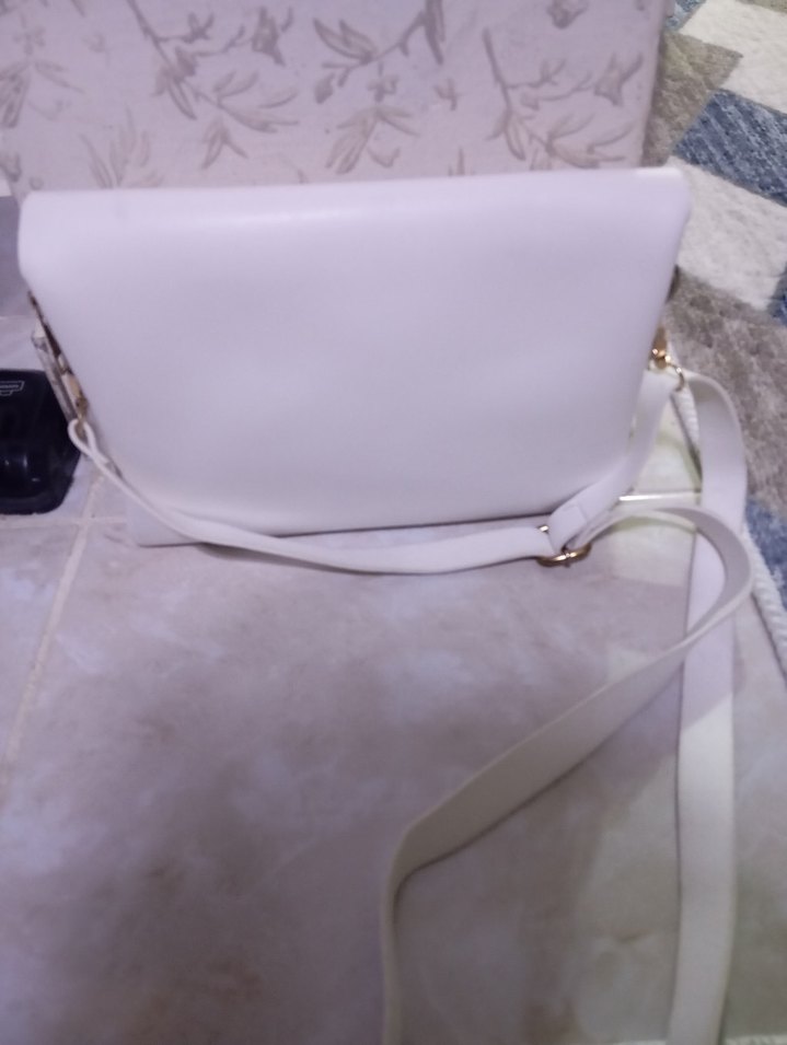 Minimalist Beyaz Deri Kadın Çanta - Görsel 4