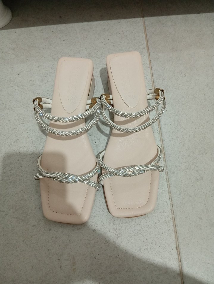 Bej Parlak Taşlı İnce Topuklu Kadın Akşam Ayakkabısı - Görsel 2