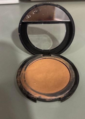 Flormar Koyu Bej Kapatıcı