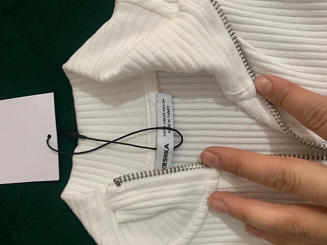 Bershka Sıfır kol