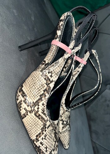 Bej Yılan Desenli Topuklu Stiletto - Görsel 2