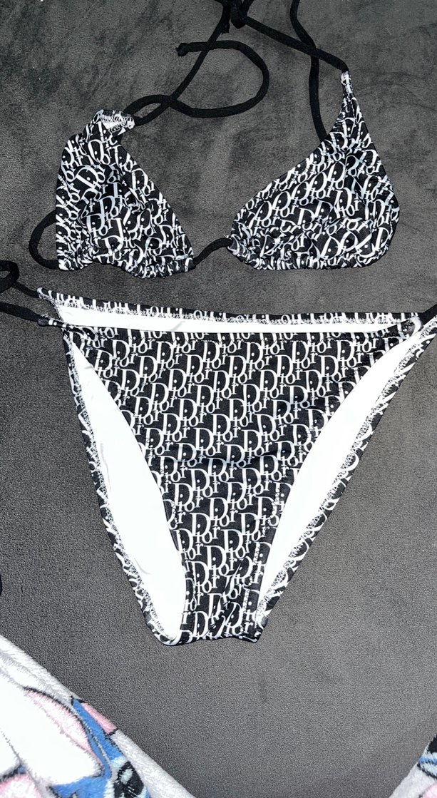 İnce Askılı Siyah Desenli Bikini Takımı - Görsel 2