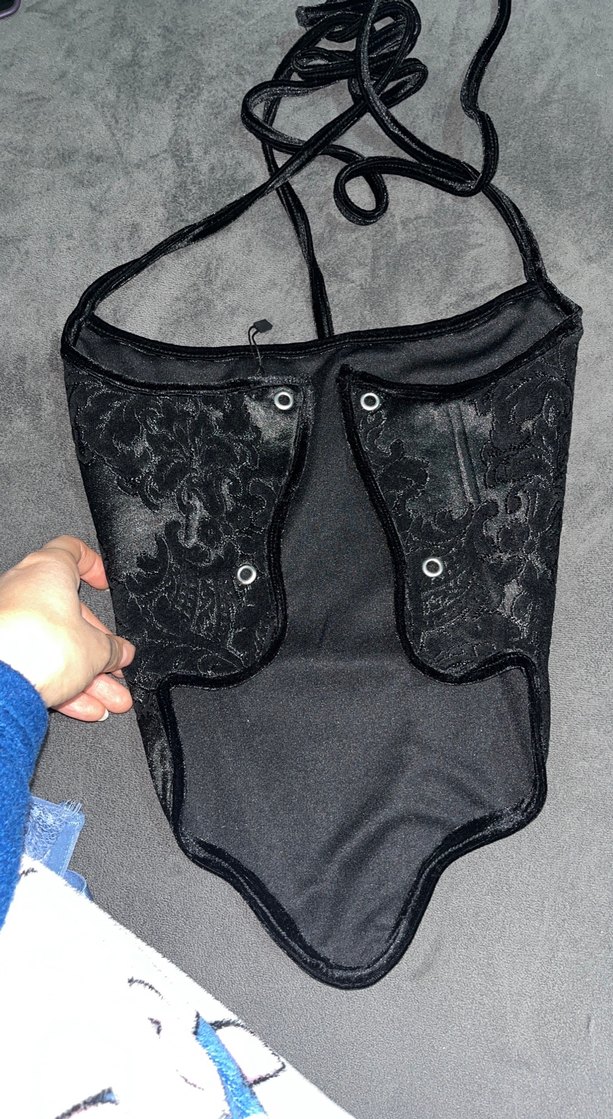 Dantel İşlemeli Siyah Gotik Büstiyer - Görsel 4