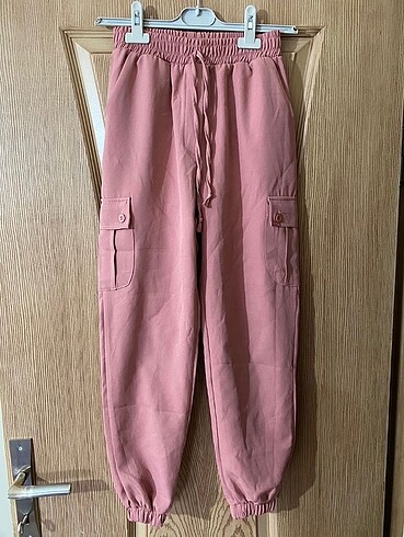 Yazlık jogger kargo cep detaylı pantolon