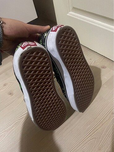 42 Beden siyah Renk Vans bileksiz