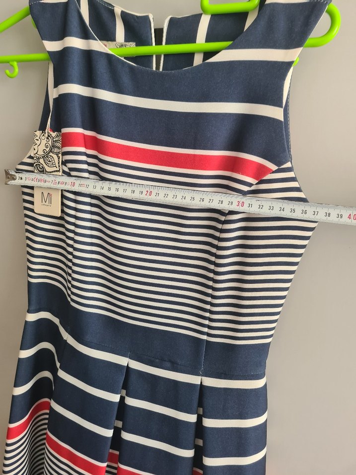 Çizgili Midi Kolsuz Pilili Kadın Elbise - Görsel 3